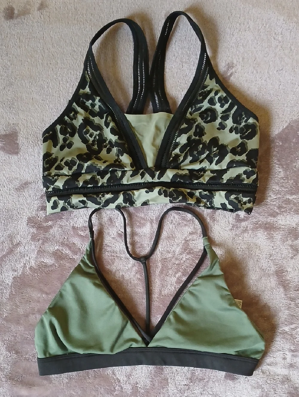 Victoria's Secret Green & Black Sports Bra Set Size Small